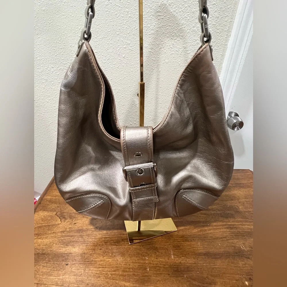 Michael Kors Gold Metallic Hobo Shoulder Bag Handbag - Picture 2 of 16